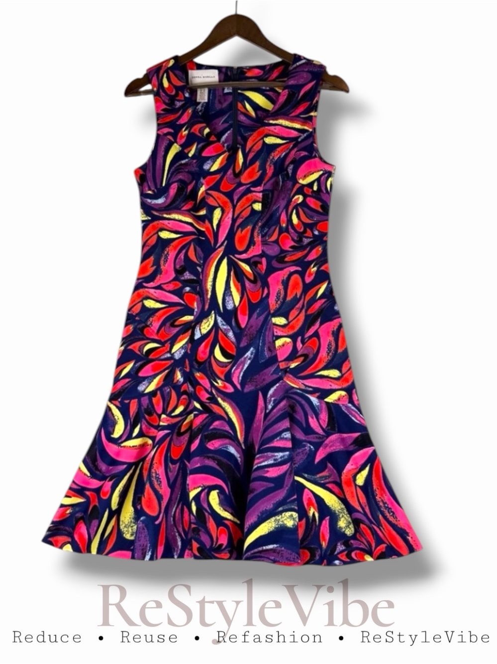 DONNA MORGAN Women’s Size 6 Dress Sleeveless Floral Tropical Flare V-Neckline